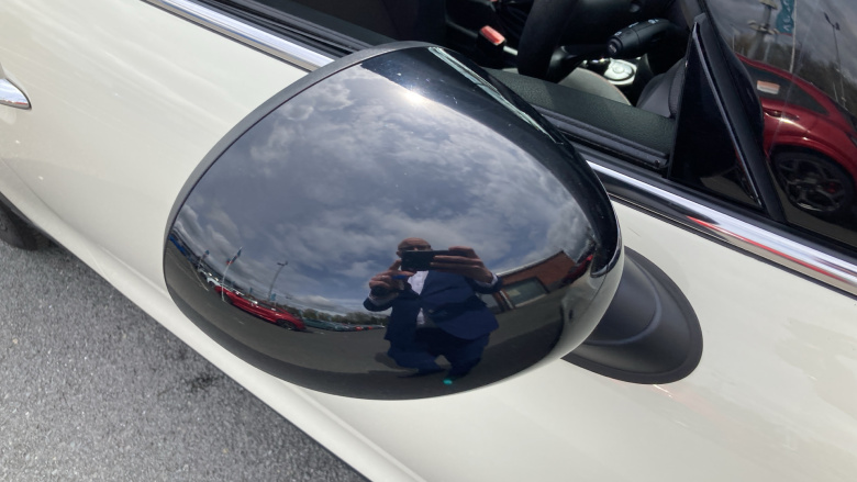 MINI Hatchback 1.5 Cooper Classic II 3dr Petrol Hatchback